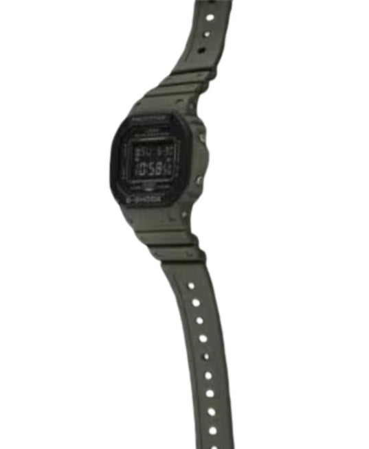 Casio-DW-5610SU-3DR with strap