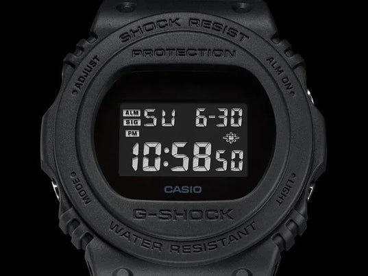 DW-5750E-1BDR close up