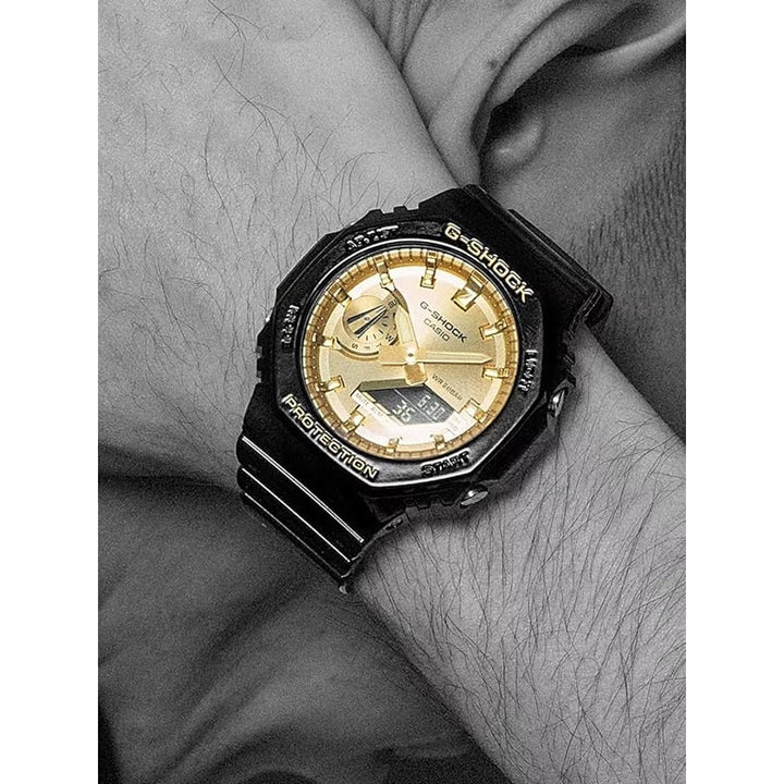 Casio G-Shock GA-2100GB-1AER Black & Gold Digital-Analog Watch - View 7