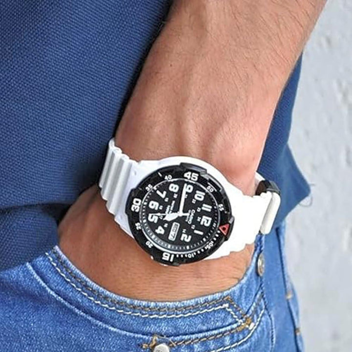 Casio MRW-200HC-7BVDF Sport Watch - Black & White - View 5