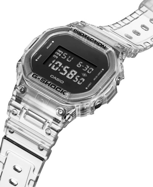 DW-5600SKE-7JR medium close up