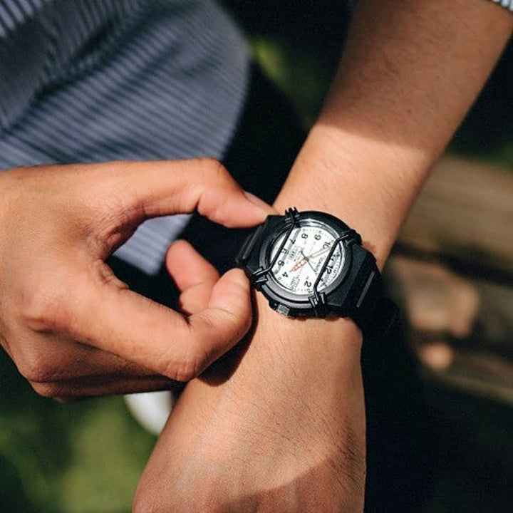 Casio Enticer HDA-600B-7BVDF Men's Analog Watch - White - View 3