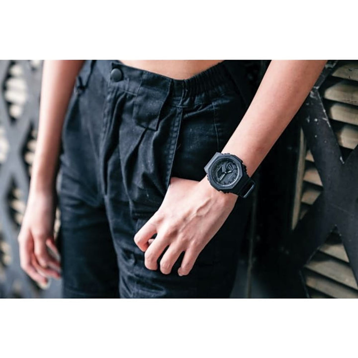 Casio G-Shock GA2100-1AER Carbon Core Guard Black Watch - View 5