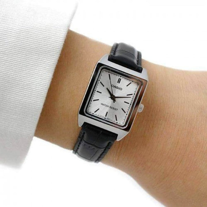 Casio Women's LTP-V007L-7E1UDF Leather Strap Quartz Watch - View 7